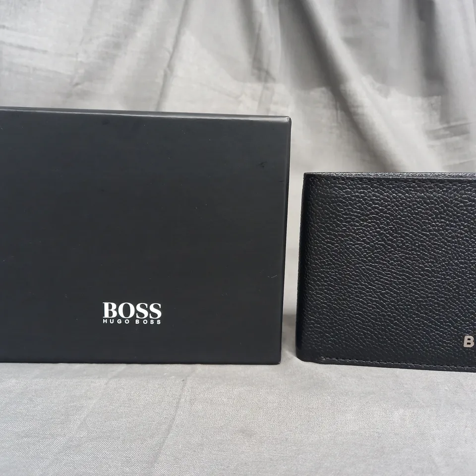 BOXED HUGO BOSS WALLET