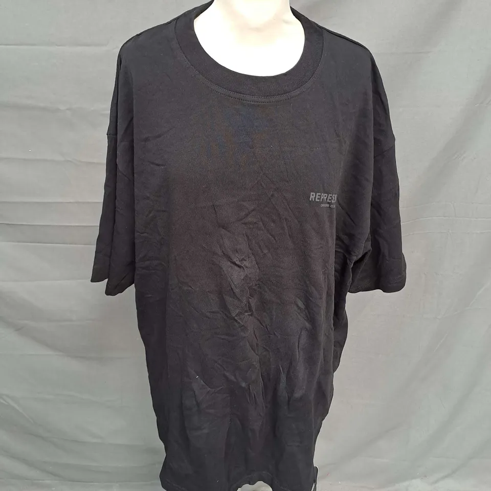 REPRESENT OWNERS CLUB PRINTED OVERSIZED TEE IN BLACK SIZE XL