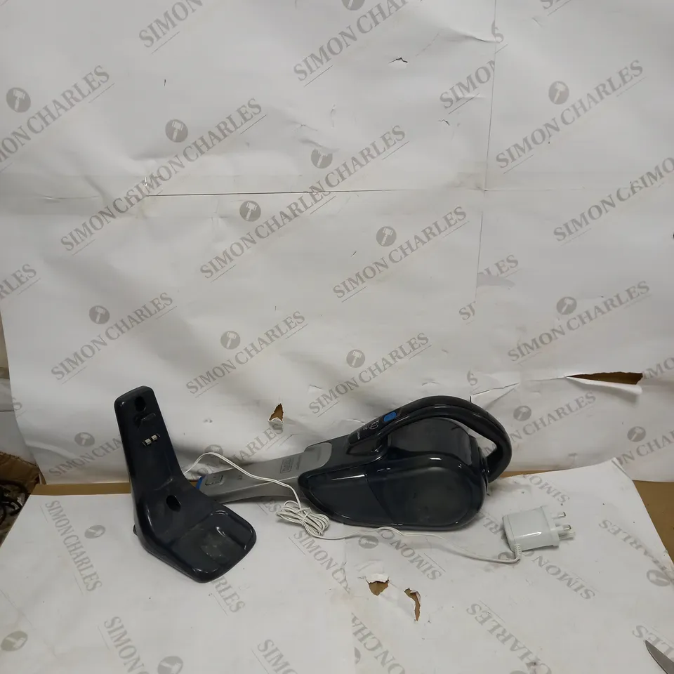 BLACK + DECKER SMARTTECH DUSTBUSTER 