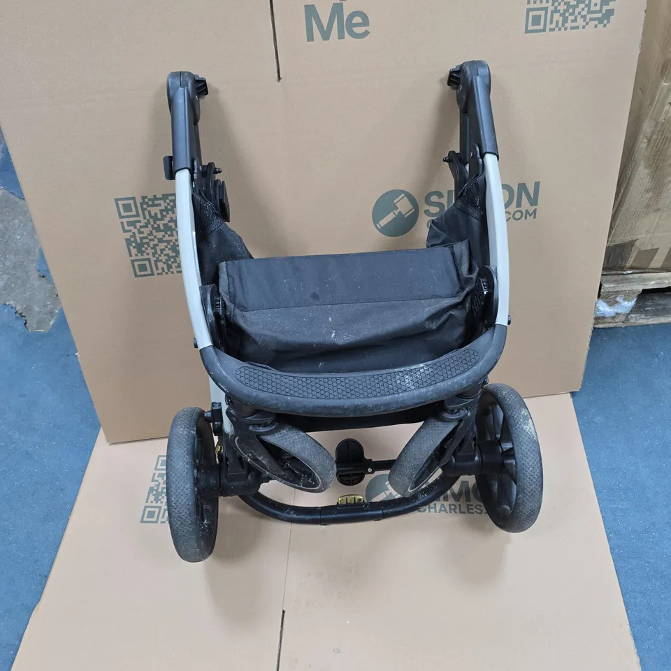 PUSHCHAIR / PRAM – FOLDED, BEIGE FABRIC MY BABIIE