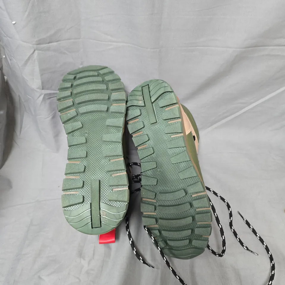 ADESSO HIKING BOOTS – BEIGE & OLIVE GREEN OUTDOOR FOOTWEAR,SIZE EUR 40 