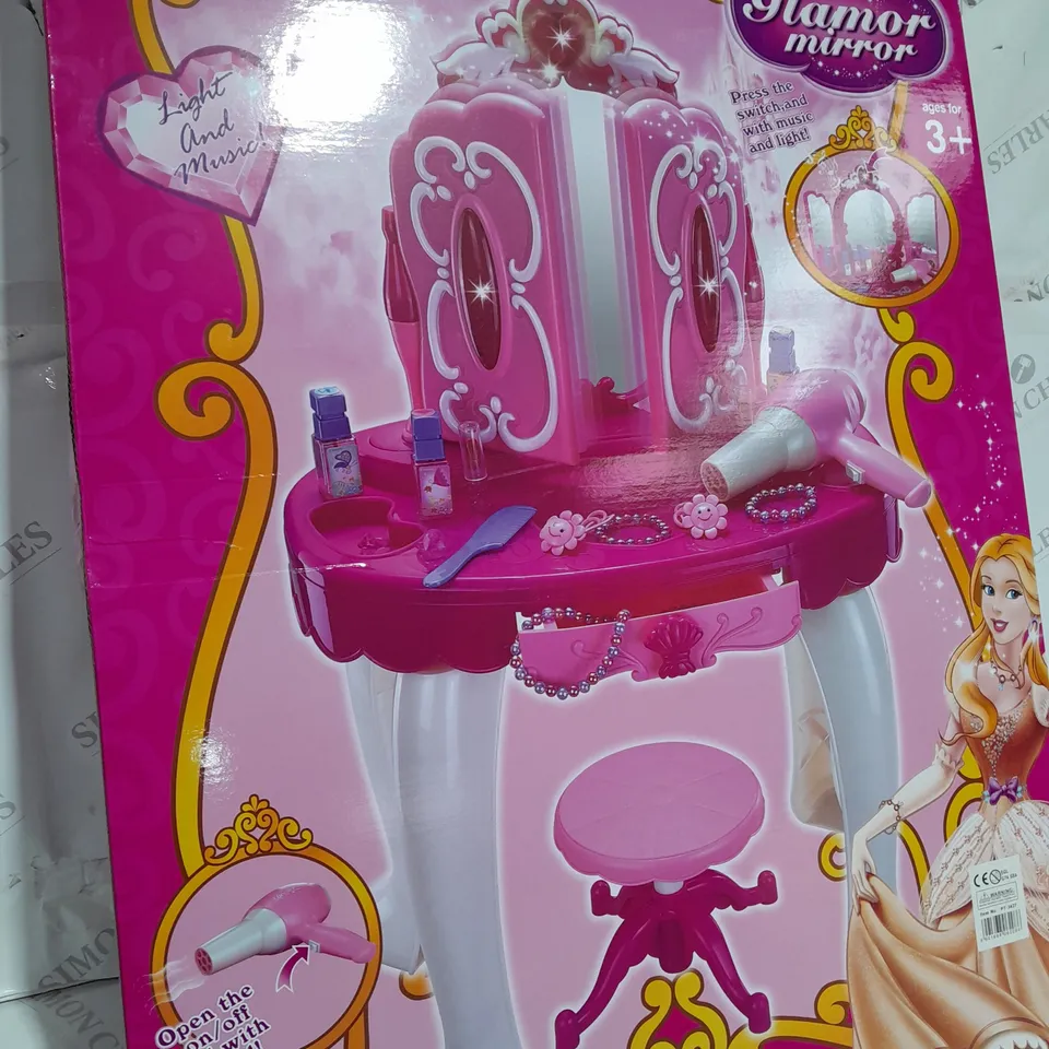 BOXED GLAMOR MIRROR LIGHT AND MUSIC PINK TOY 