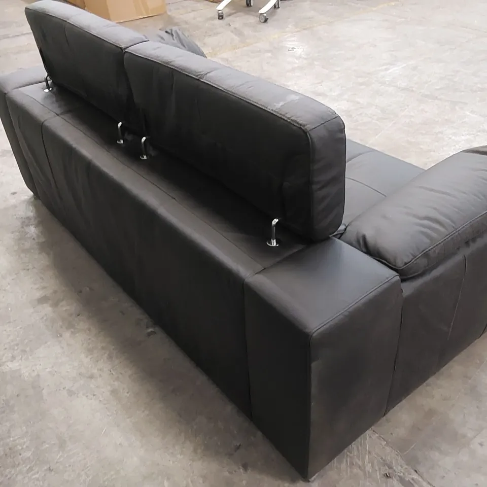 DESIGNER LARGE BLACK LEATHER UPHOLSTERED SOFA WITH ADJUSTABLE HEAD REST 