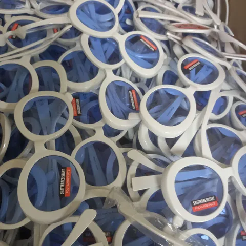BOX OF APROX 100 SUN GLASSES IN VERSUS DESIGN AND COLOR