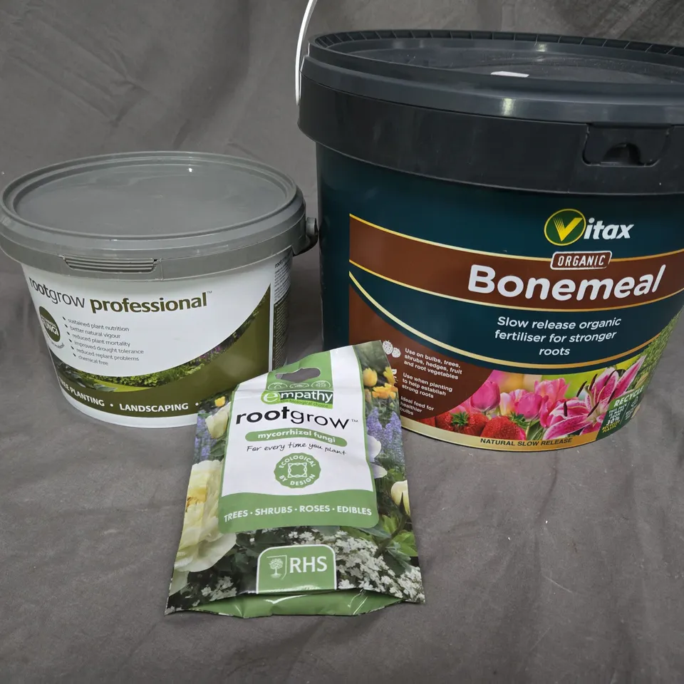 SET OF 3 GARDEN ASSORTED ITEMS TO INCLUDE - VITAX BONEMEAL , ROOTGROW MYCORRHIZAL FUNGI , ROOTGROW PROFESSIONAL MYCORRHIZAL FUNGI 