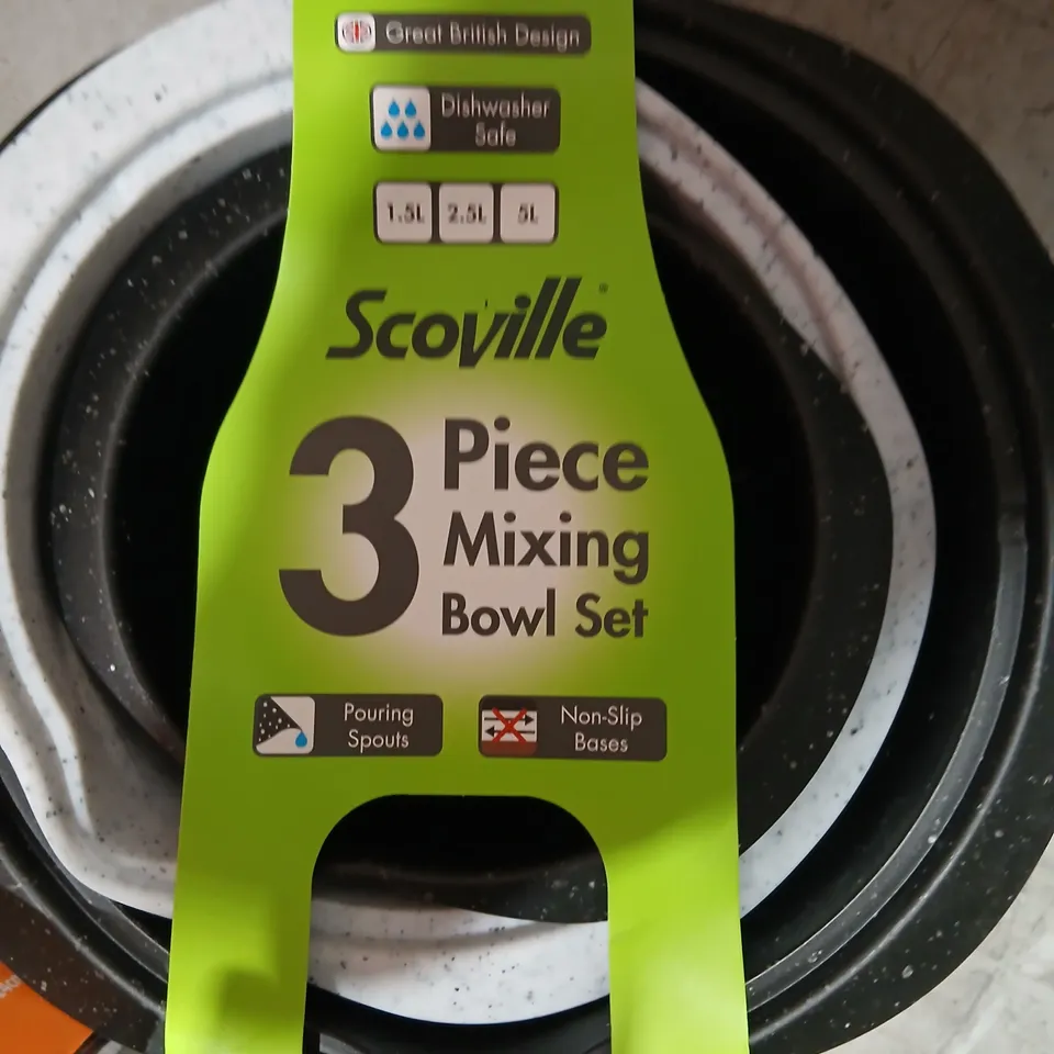 SCOVILLE 3 PIECE MIXING BOWL SET – 1.5L, 2.5L & 5L WITH POURING SPOUTS AND NON-SLIP BASES (DISHWASHER SAFE)