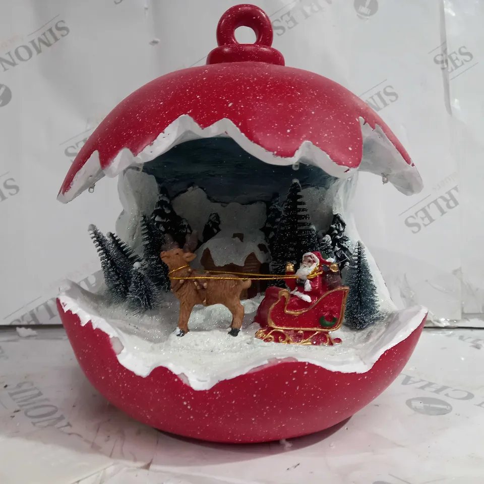 BOXED SANTA EXPRESS PRE-LIT CHRISTMAS SCENE IN RESIN BAUBLE