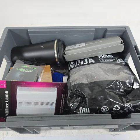 APPROXIMATELY 15 ASSORTED HOUSEHOLD PRODUCTS TO INCLUDE NIT COMB , COFFEE FLASK AND KORDA MOUTH TRAP CHOD FILAMENT