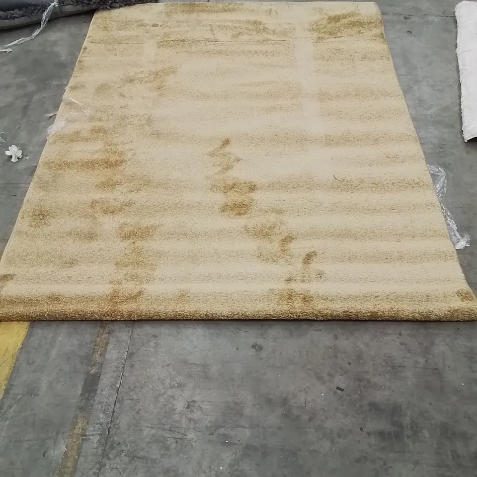 STILLAGE OF APPROXIMATELY 20 BAGGED QUALITY AREA RUGS