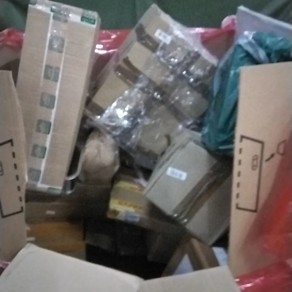 PALLET OF HOUSEHOLD ITEMS TO INCLUDE STAND MIXER, TOILET SEAT, RECYCLED TOILET PAPER, PICTURE FRAMES AND OTHER ASSORTED ITEMS...