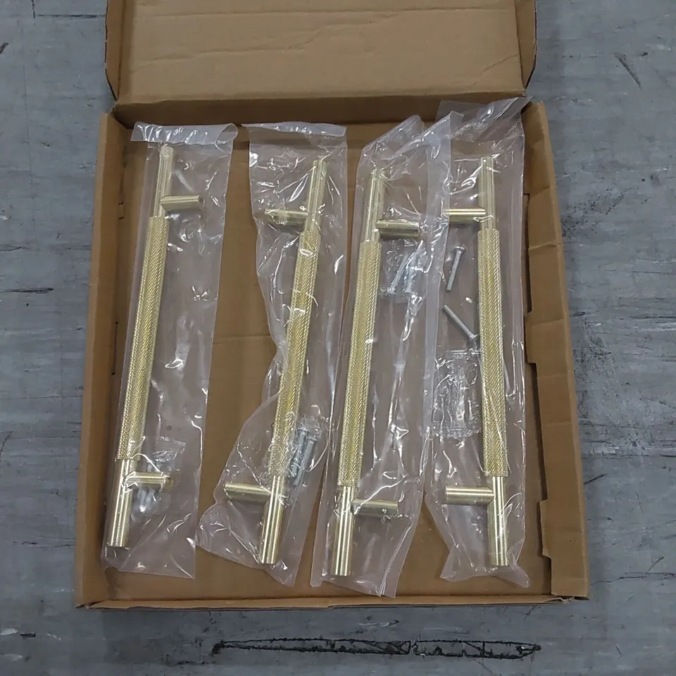 BOXED IDORA 16CM CENTRE BAR HANDLE SET