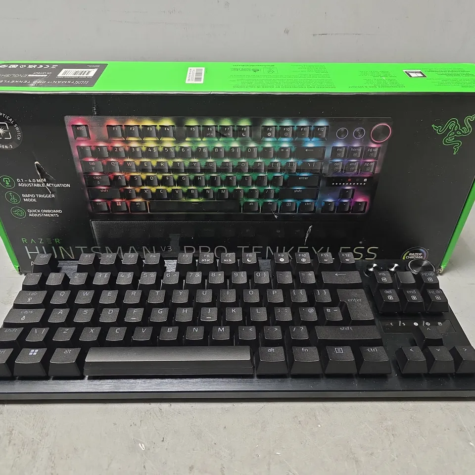 BOXED RAZER HUNTSMAN V3 PRO TANKEYLESS OPTICAL ESPORTS KEYBOARD 