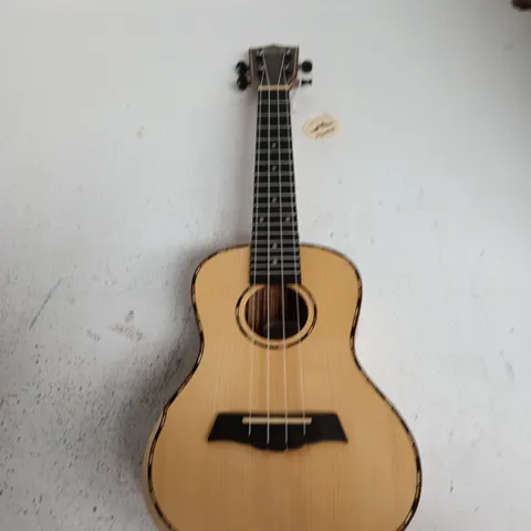 UKULELE – NATURAL FINISH, FOUR NYLON STRINGS; AQUILA TAG ATTACHED