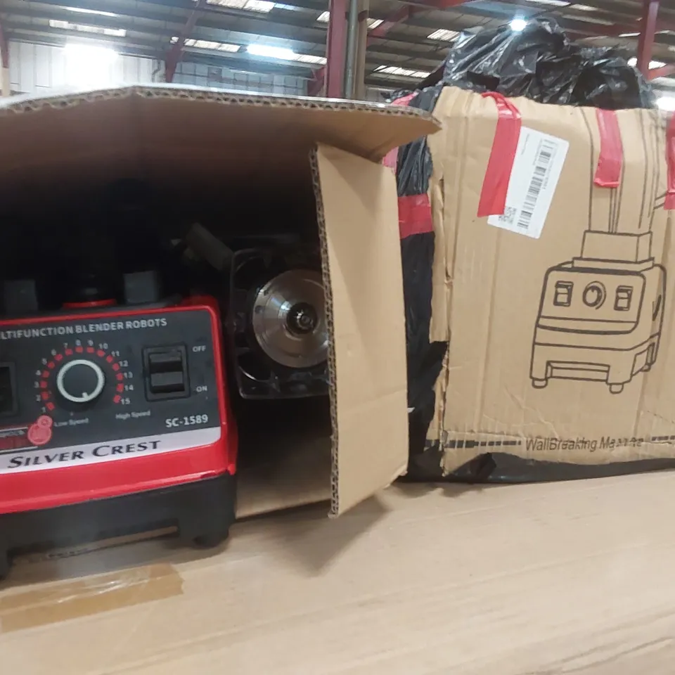 PALLET OF ASSORTED ITEMS INCLUDING: SILVER CREST BLENDER, FAT BALLS, PLASTIC CONTAINERS ECT
