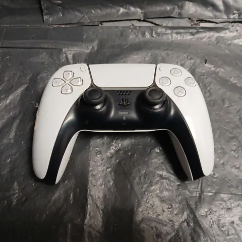 SONY PLAYSTATION 5 DUALSENSE WIRELESS CONTROLLER – WHITE