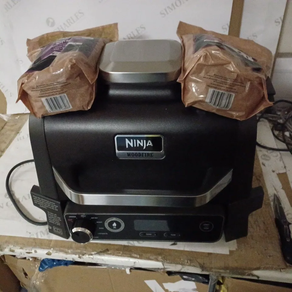 NINJA WOODFIRE ELECTRIC BBQ GRILL & SMOKER WITH AIR FRY FUNCTION OG701UKQ