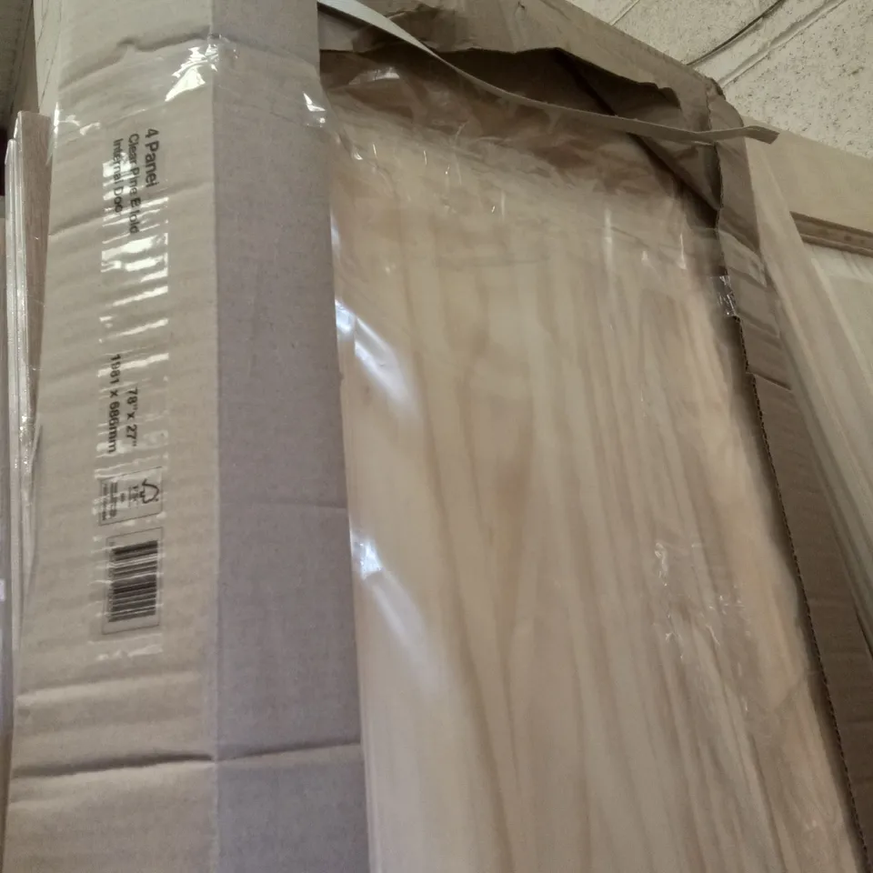 PACKAGED 1981 X 686 MM 4 PANEL CLEAR PINE BIFOLD INTERNAL DOOR