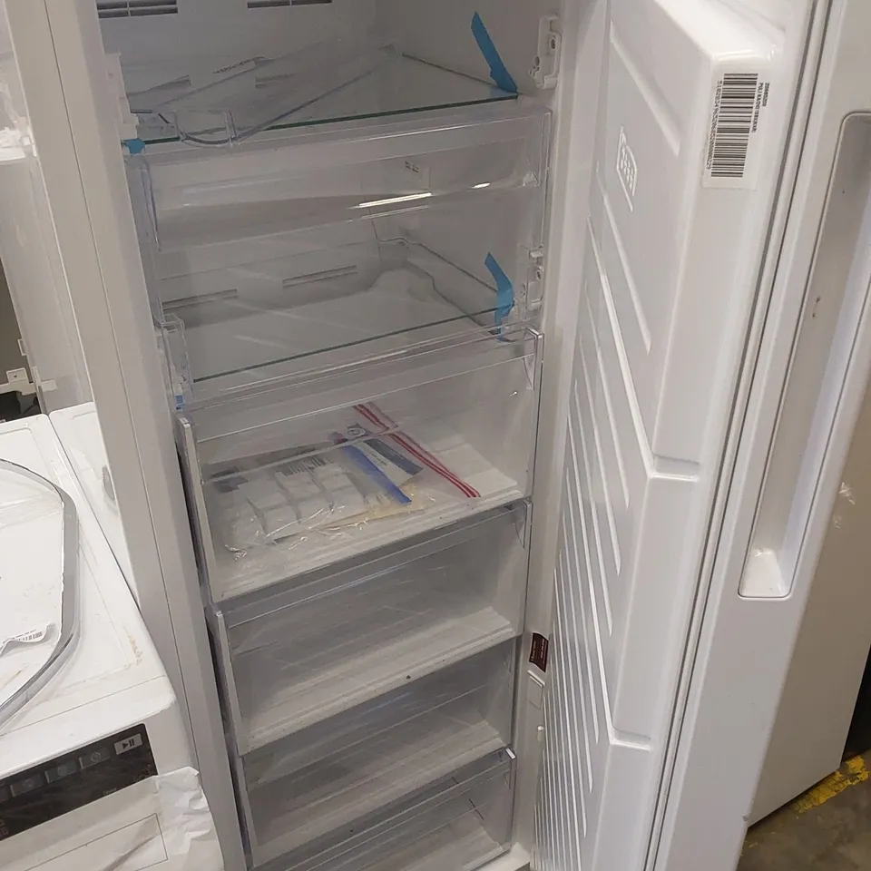 RUSSELL HOBBS RH54FR3FZ146, 54cm WIDE 174L FROST-FREE FREEZER - WHITE
