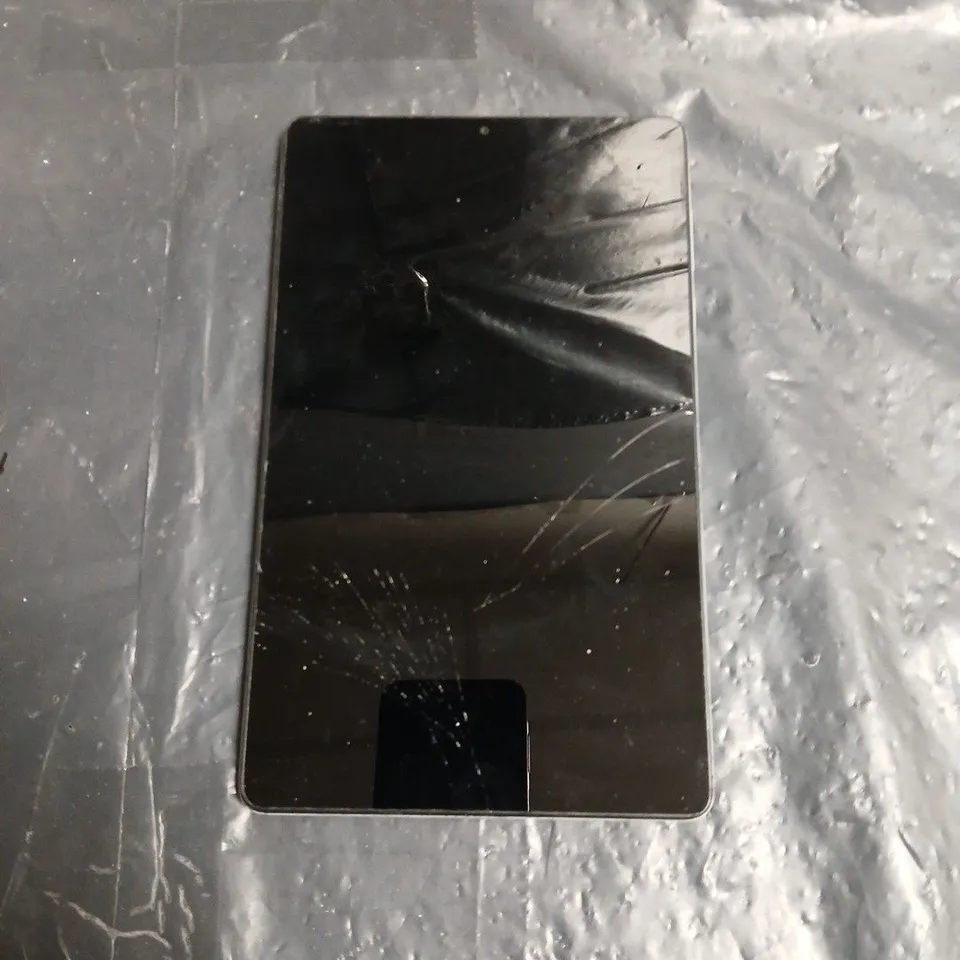 LENOVO TB301XU TABLET – CRACKED TOUCHSCREEN DISPLAY