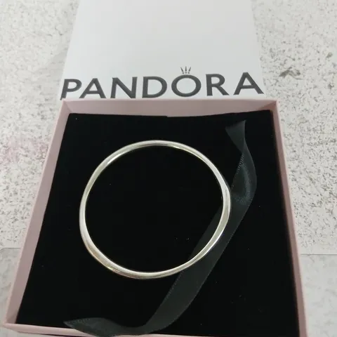 PANDORA BRACELET – SILVER TONE IN PRESENTATION BOX