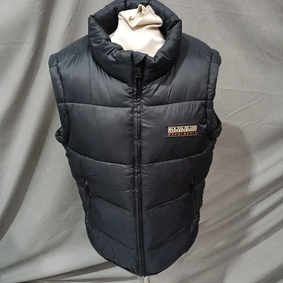 NAPAPIJRI GEOGRAPHIC PADDED VEST – NAVY, SIZE S