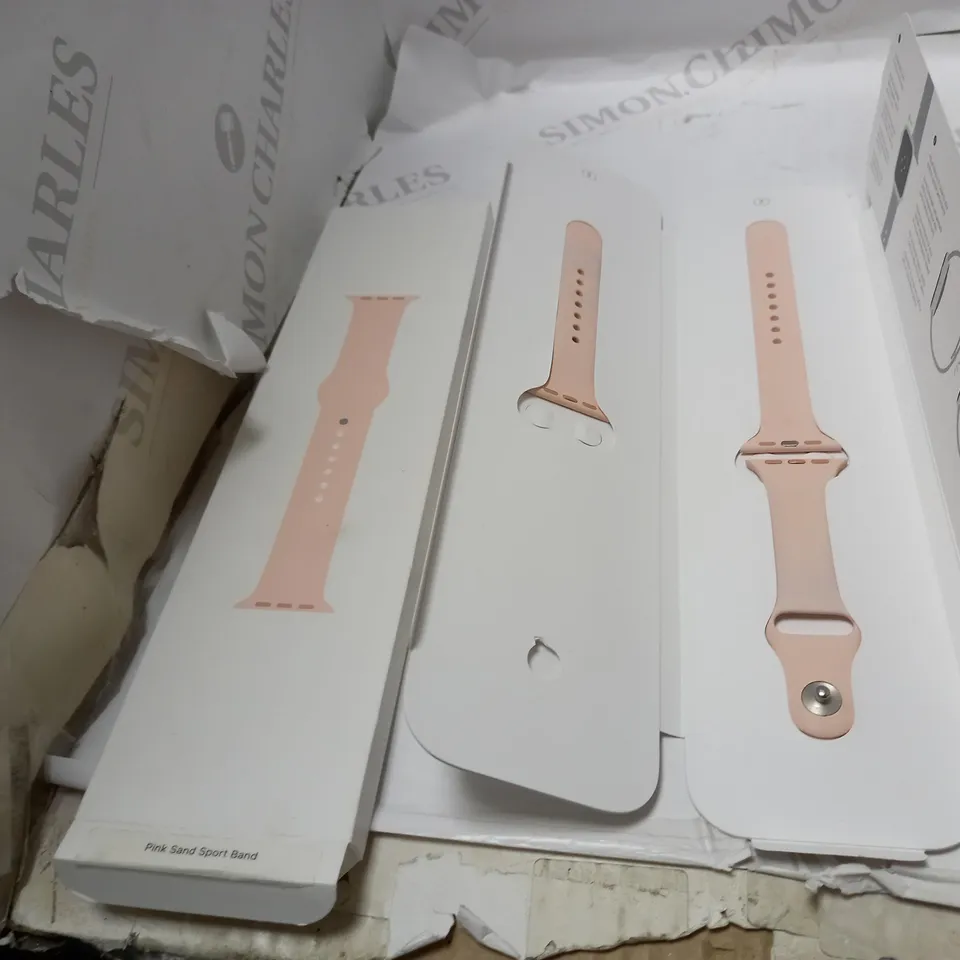 APPLE WATCH PINK SAND SPORT BAND - STAINLESS STEEL PIN 40MM 