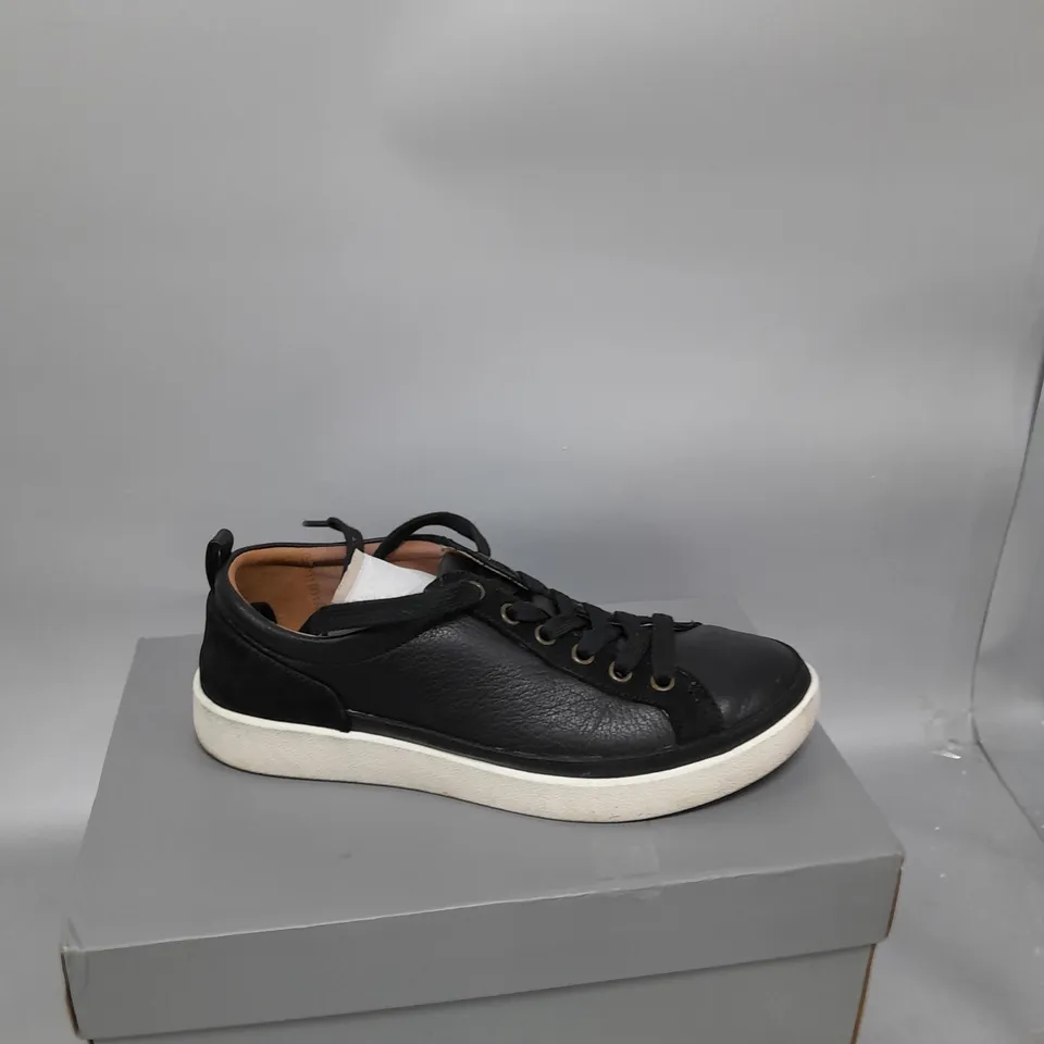 VIONIC ESSE WINNY BLACK LEATHER - SIZE 5