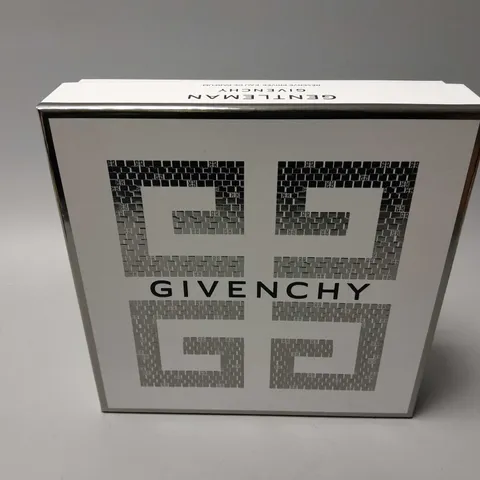 BOXED GIVENCHY GENTLEMAN SET