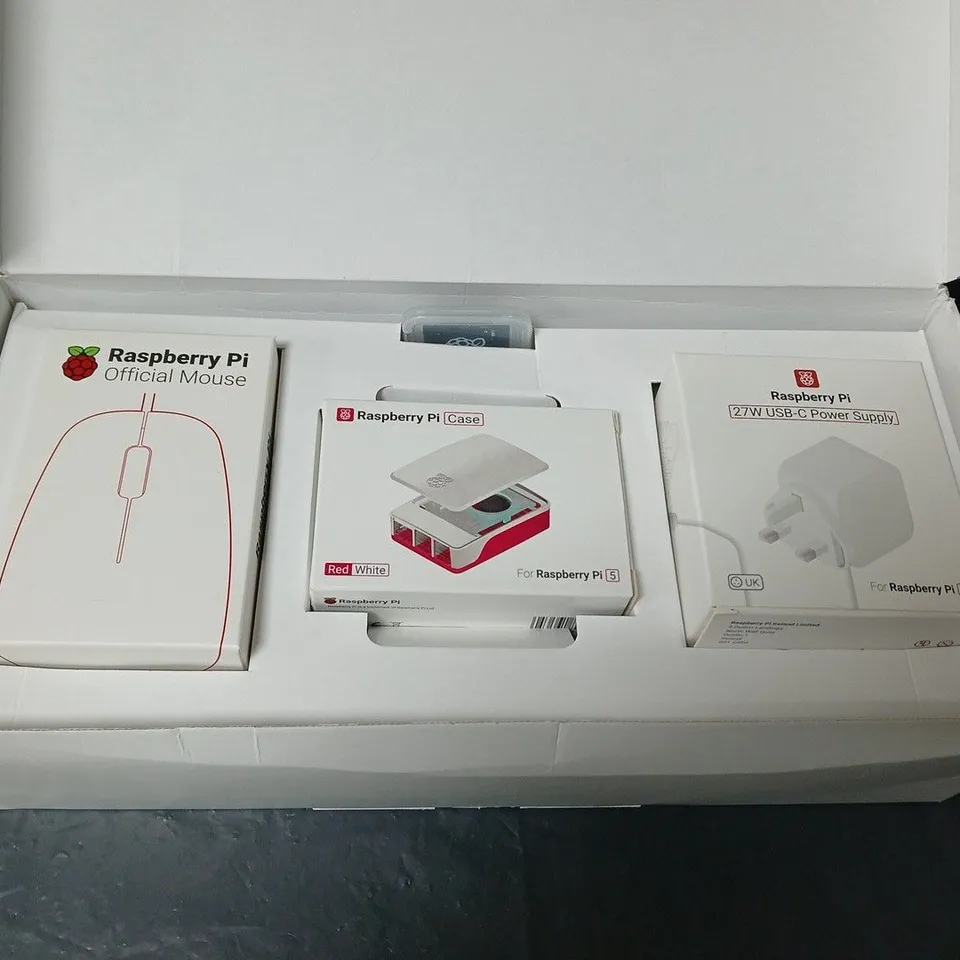 RASPBERRY PI 5 DESKTOP KIT – BOXED (OFFICIAL MOUSE, CASE & 27W USB-C POWER SUPPLY)