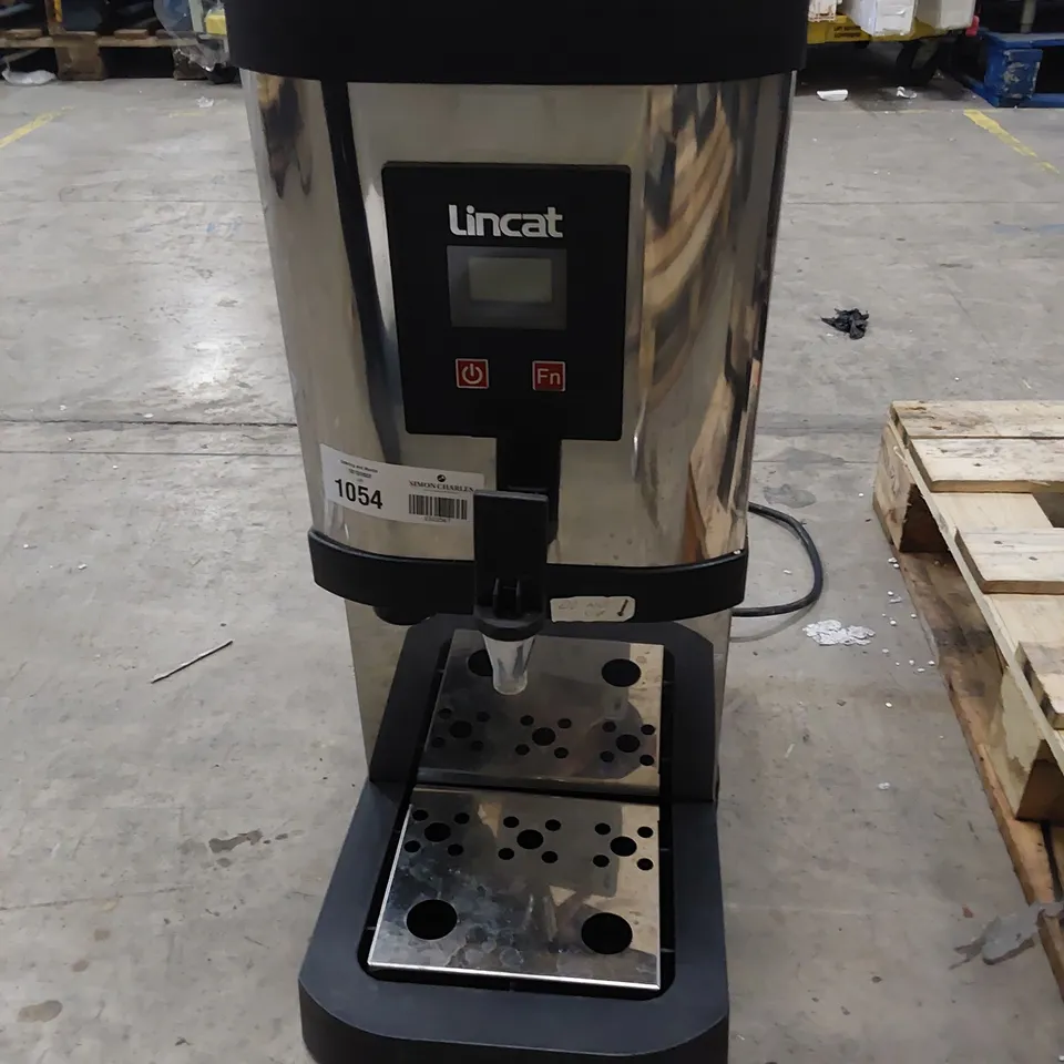 LINCAT ELECTRIC WATER HEATER EB3F