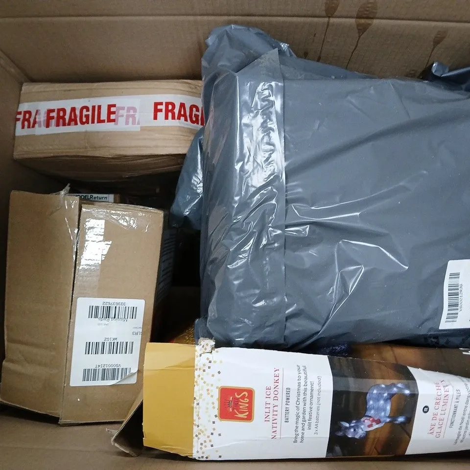 APPROXIMATELY 10 ASSORTED DAMAGED ITEMS TO INCLUDE HOT WHEELS MONSTER TRUCKS, THREE KINGS NATIVITY DONKEY, LOAFERS, ETC - COLLECTION ONLY