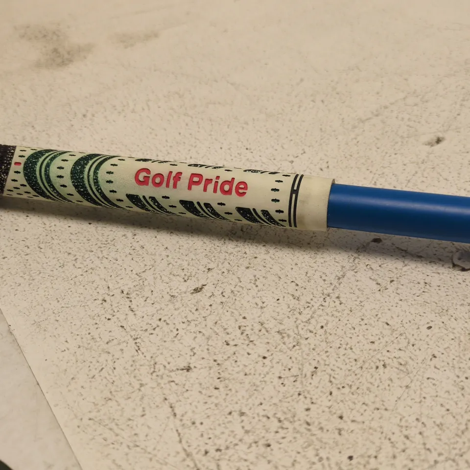 PING GOLF DRIVER WITH BLUE SHAFT AND GOLF PRIDE GRIP