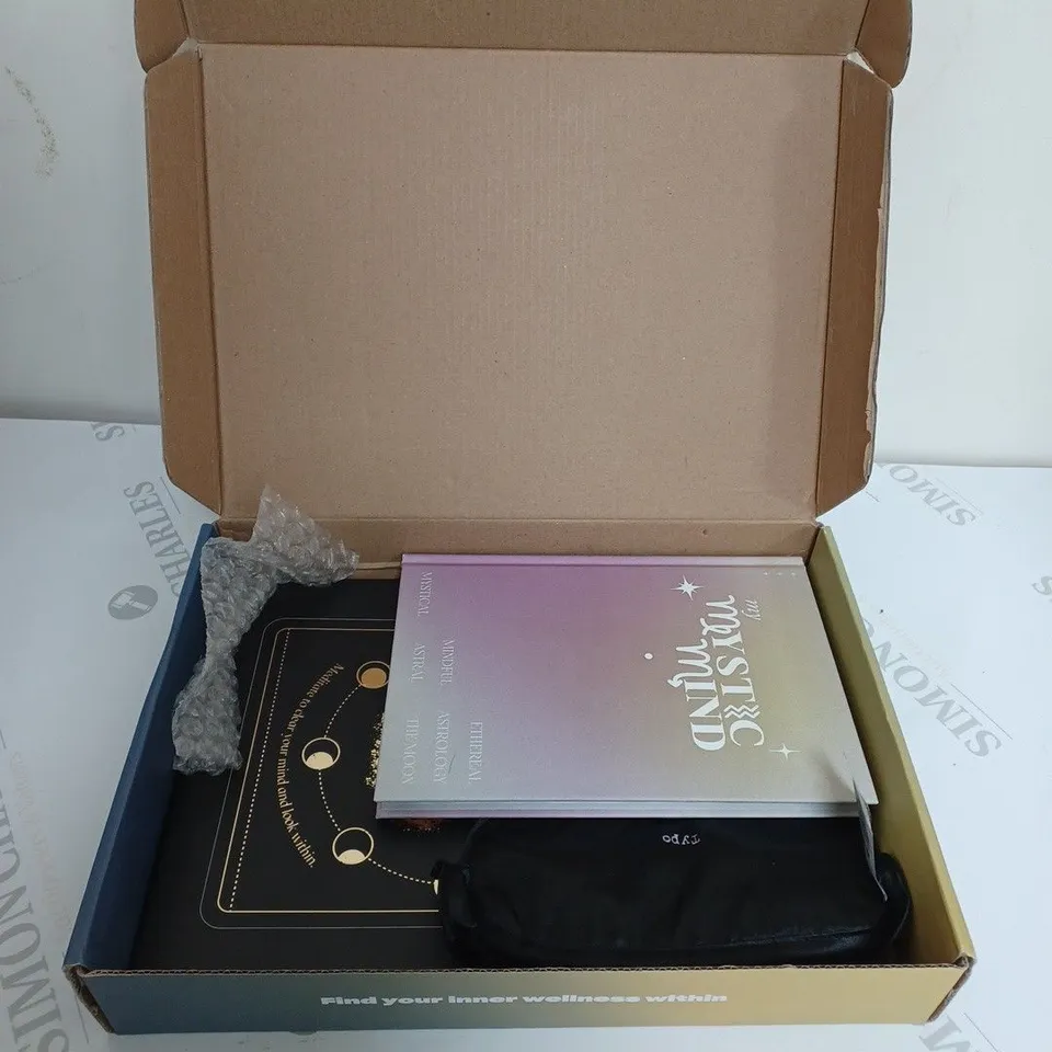 MANIFESTATION SET INCLUDING LARGE PREMIUM AFFIRMATION CARDS AND MY MISTIC MIND NOTEBOOK