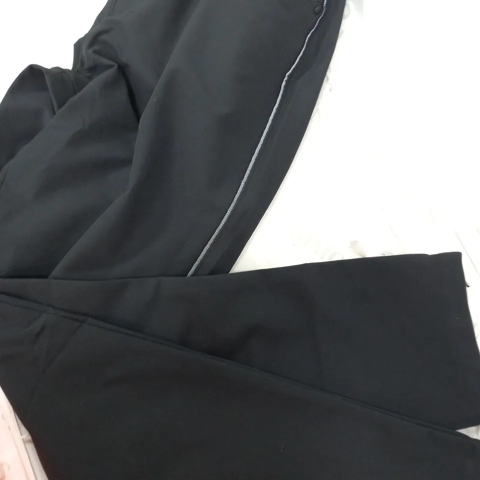 UNDER ARMOUR BLACK TRACKSUIT PANTS - SIZE SMALL