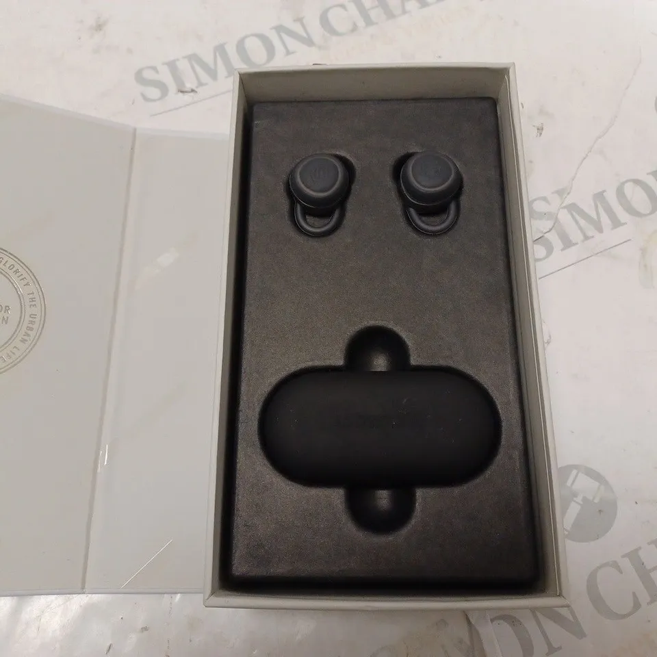 BOXED URBANISTA ATHENS TRUE WIRELESS SPORT EARBUDS