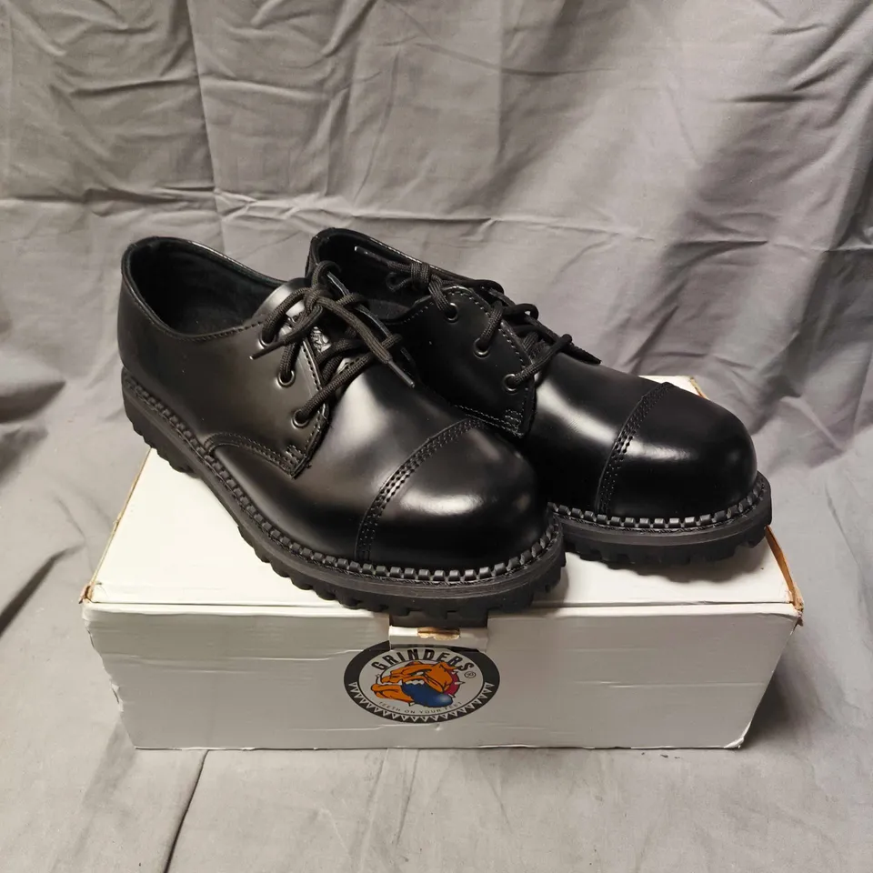 GRINDERS MENS LACE UP SHOES IN BLACK - 9