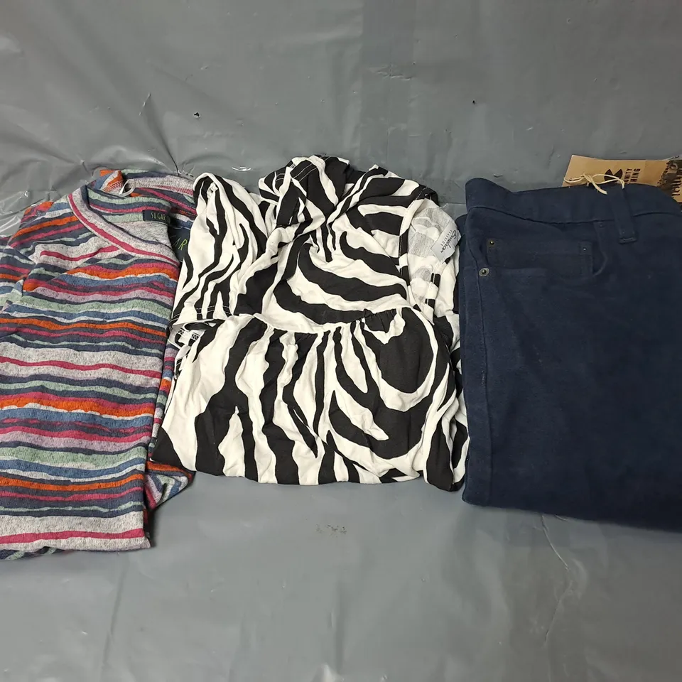 APPROXIMATELY 20 CLOTHING ITEMS TO INCLUDE TROUSERS, DRESSES AND TOPS. ASSORTED COLOURS, SIZES AND STYLES