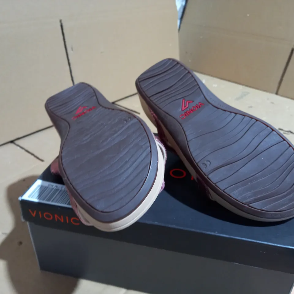VIONIC ELLIE SANDAL IN PINK  SIZE 7