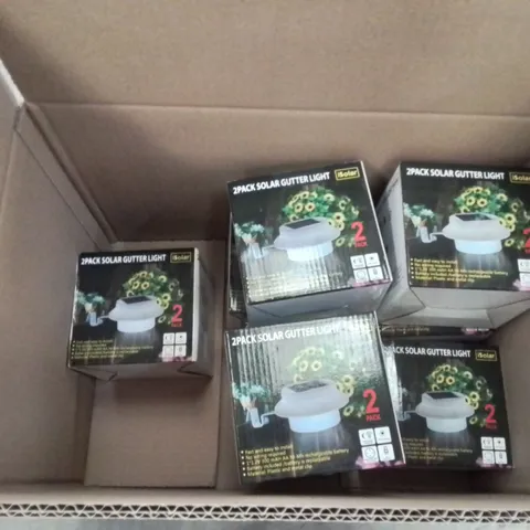 BOX CONTAINING APPROXIMATELY 8 BRAND NEW 2PCS SOLAR GUTTER LIGHT SETS