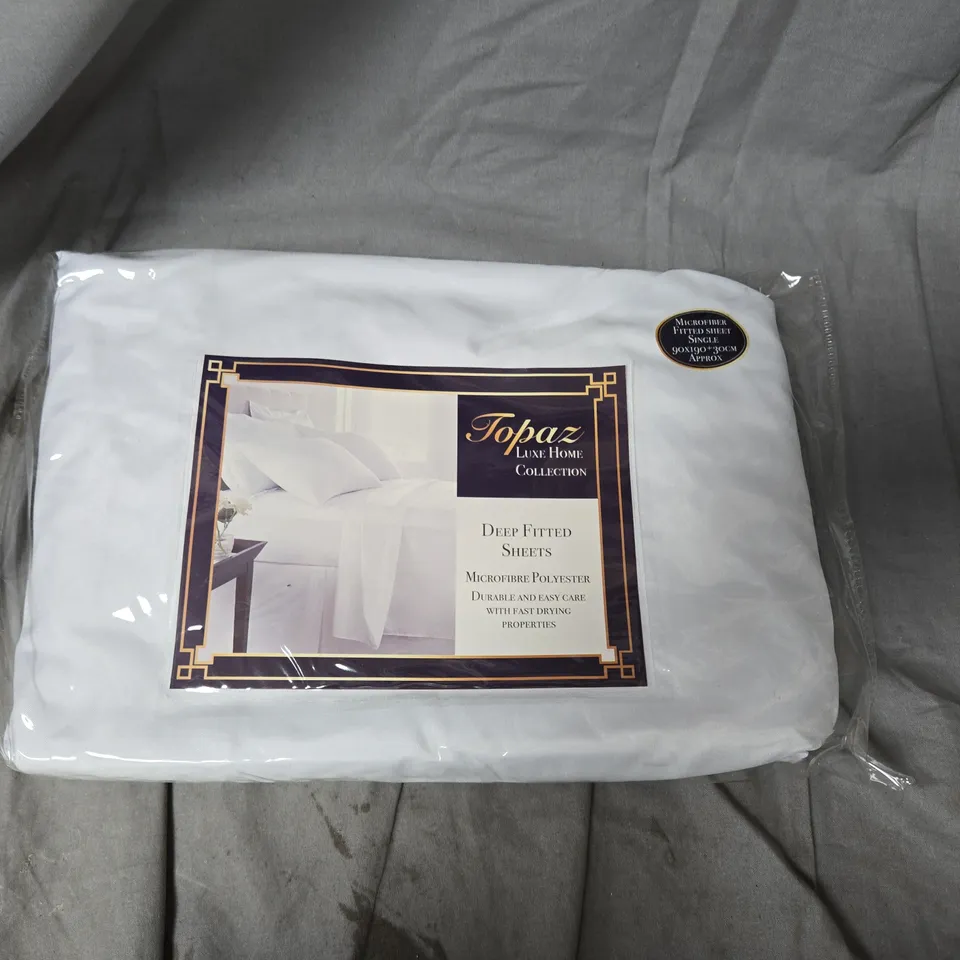 APPROXIMATELY 9 TOPAZ LUXE HOME COLLECTION DEEP FITTED SHEETS - WHITE, MICROFIBRE POLYESTER - SINGLE