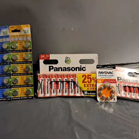 APPROXIMATELY 22 ASSORTED BATTERYS TO INCLUDE - PANASONIC , AMAZON BASICS , RAYOVAC ETC