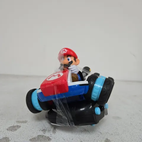 MARIO FIGURE IN KART TOY – PLASTIC MINIATURE VEHICLE 