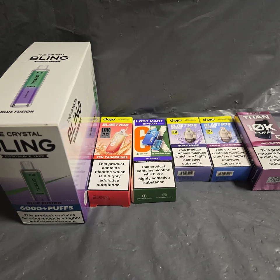 APPROXIMATELY 15 ASSORTED E-CIGARETTE & VAPING ITEMS IN VARIOUS BRANDS 