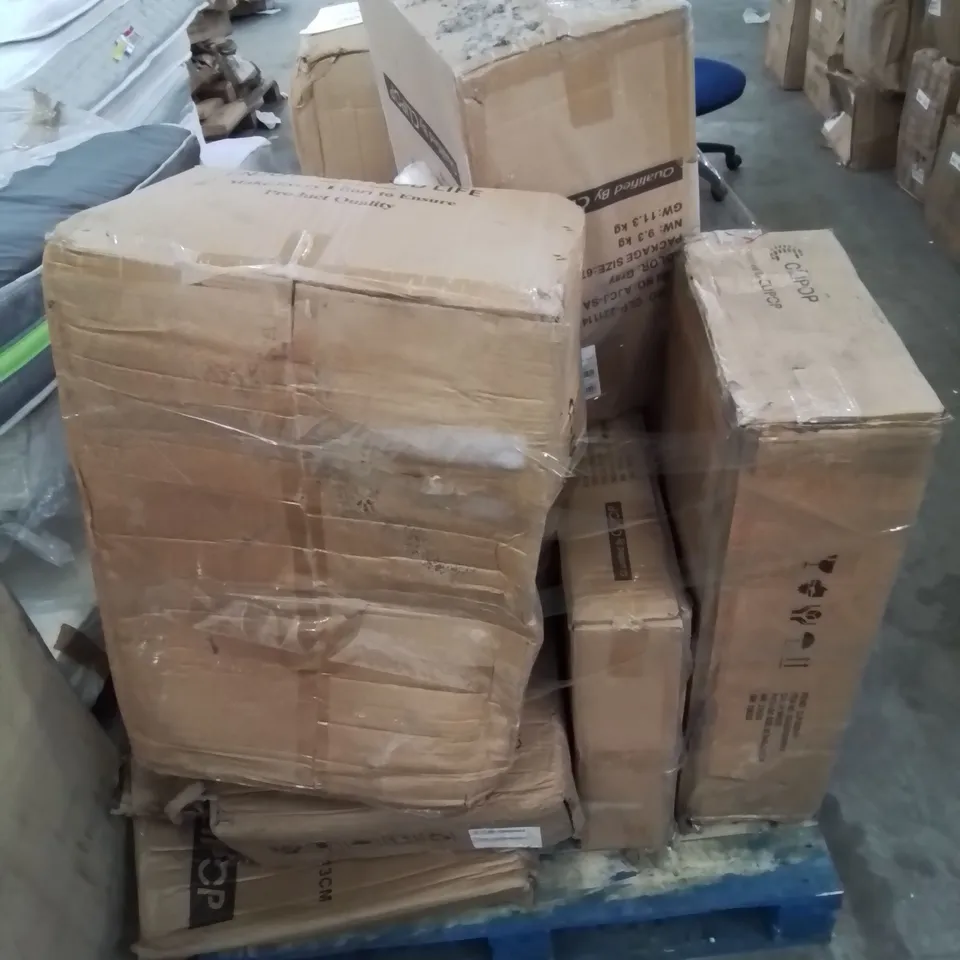A PALLET OF VARIOUS FURNITURE PARTS AND CUSHIONS (MOSTLY CHAIRS)