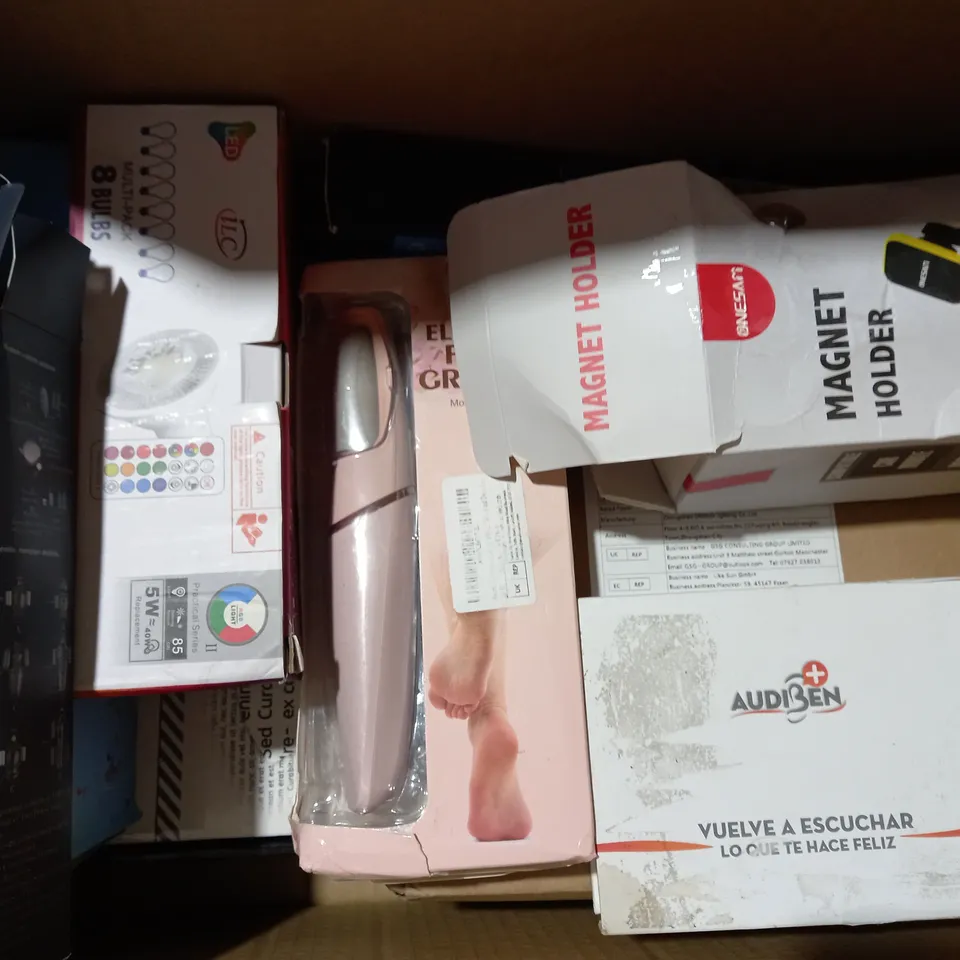BOX OF APPROXIMATELY 10 ASSORTED HOUSEHOLD ITEMS TO INCLUDE WIRELESS WIFI REPEATER, LED PANEL LIGHT, IBRIT STEREO GAMING HEADSET, ETC