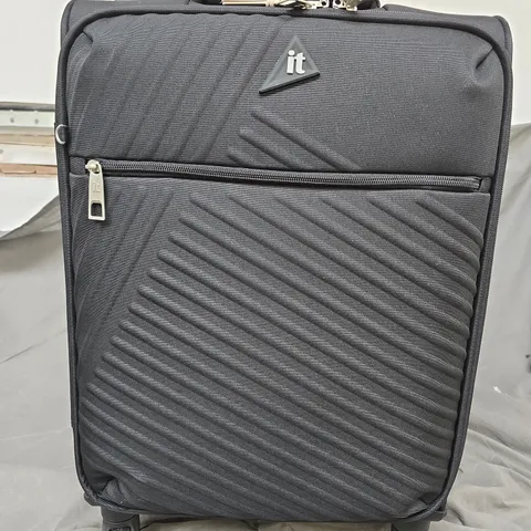 IT LUGGAGE DECISIVE BLACK CABIN SUITCASE  