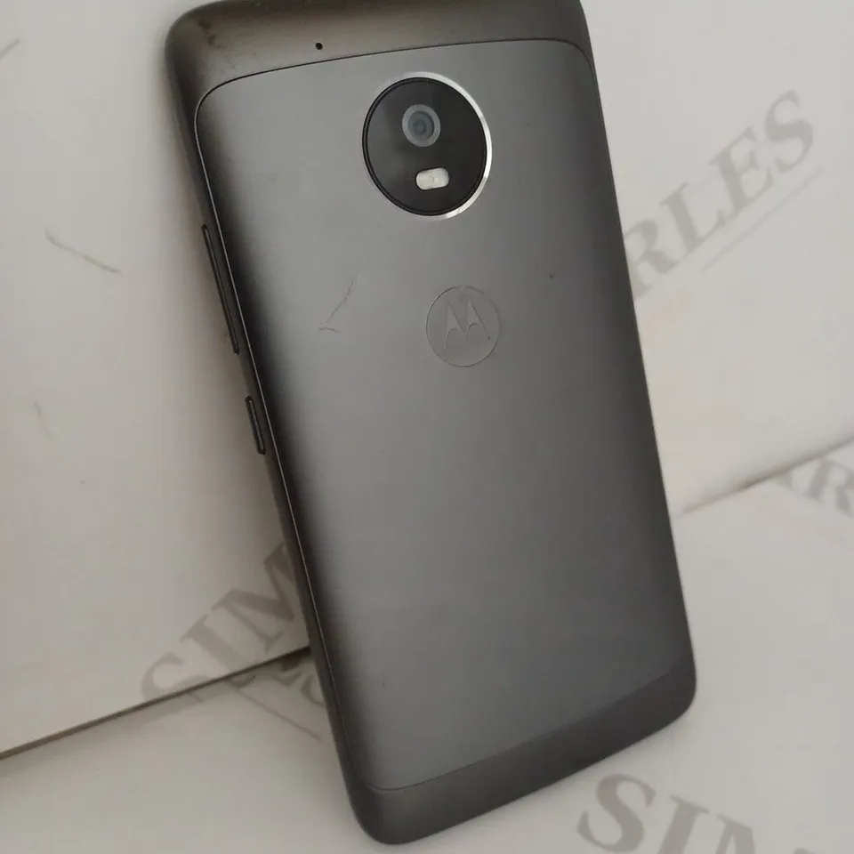 MOTOROLA MOBILE PHONE