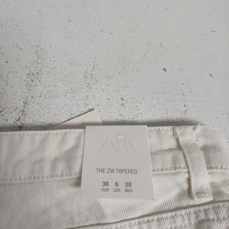 ZARA WOMEN’S THE ZW TAPERED JEANS – WHITE, UK 10 (EU 38) 
