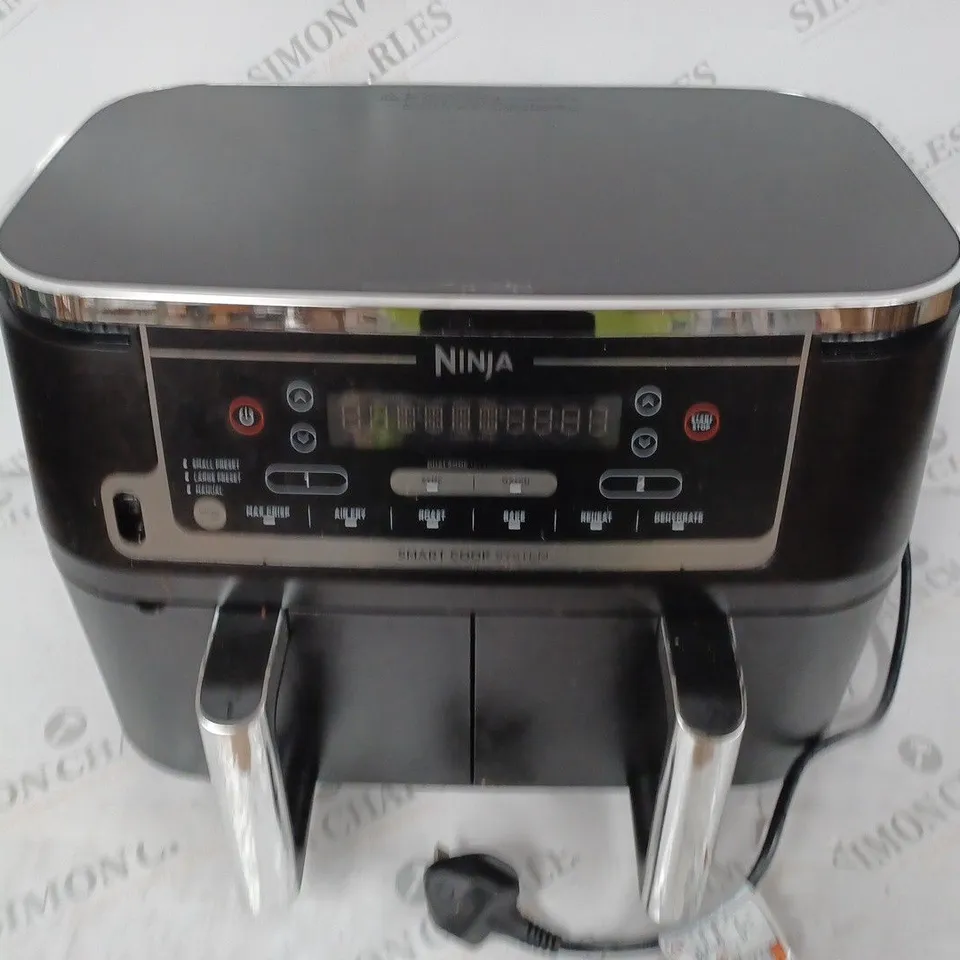 BOXED NINJA FOODI MAX DUAL ZONE AIR FRYER