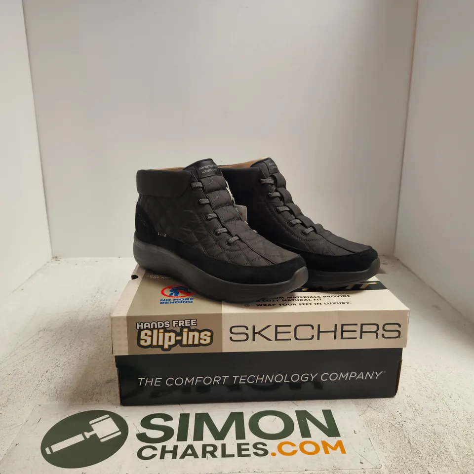 SKECHERS ULTRA GO SLIP INS BOOTS – BLACK, BOXED UK 8